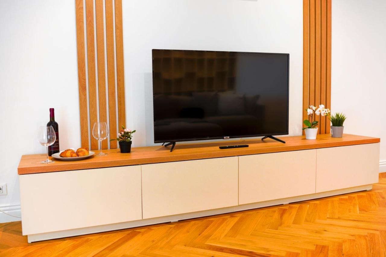 Luxury Central Park Apartment Bucharest Luaran gambar