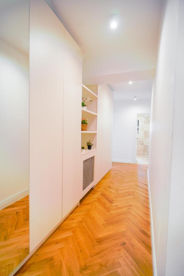 Luxury Central Park Apartment Bucharest Luaran gambar